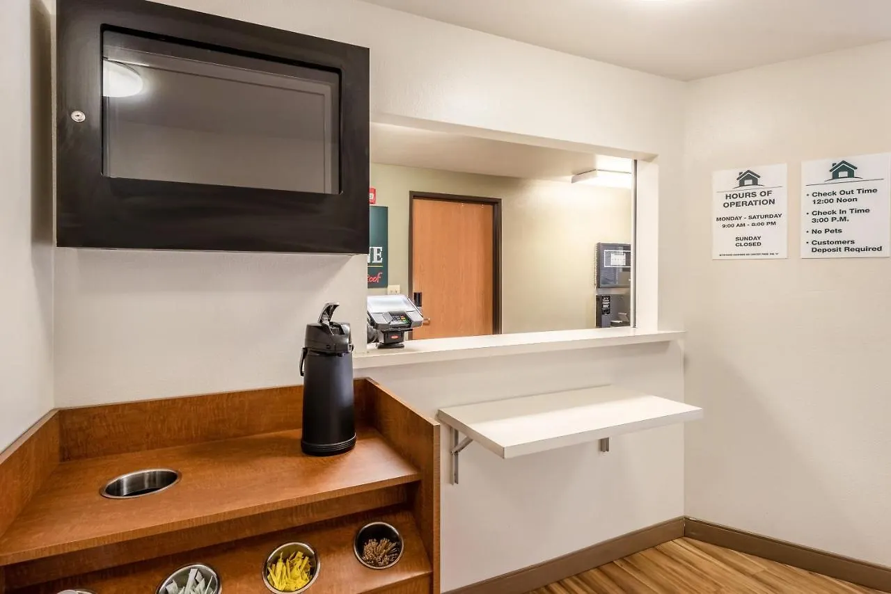 Hometowne Studios By Red Roof Columbus Motel