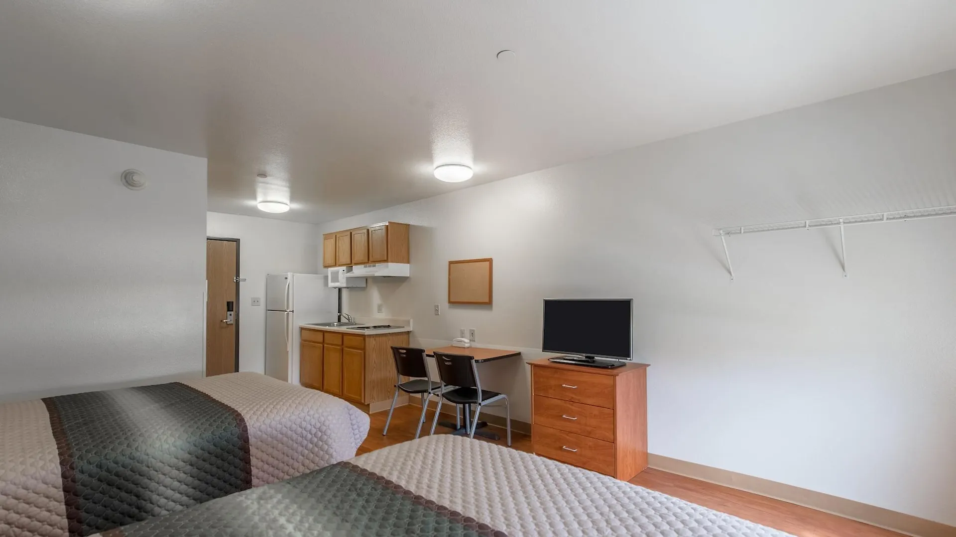 Hometowne Studios By Red Roof Columbus