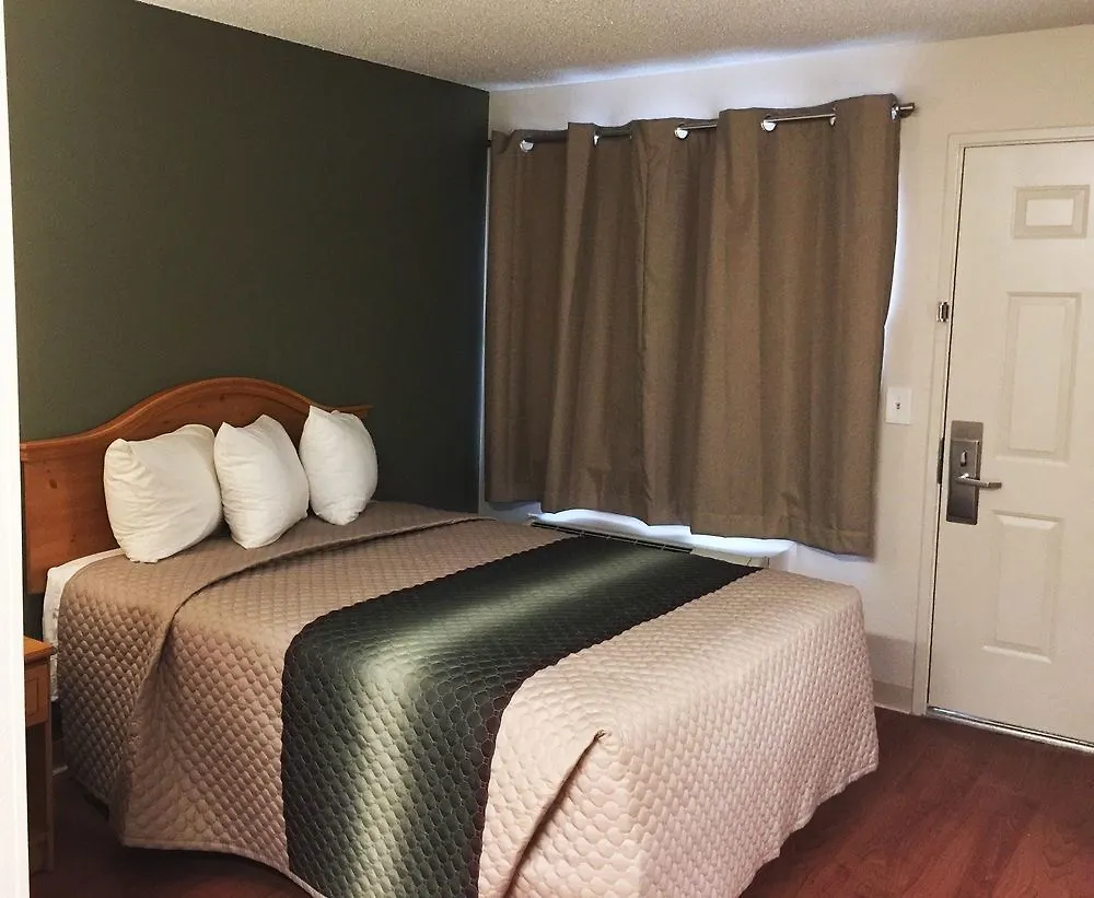 Hometowne Studios By Red Roof Columbus